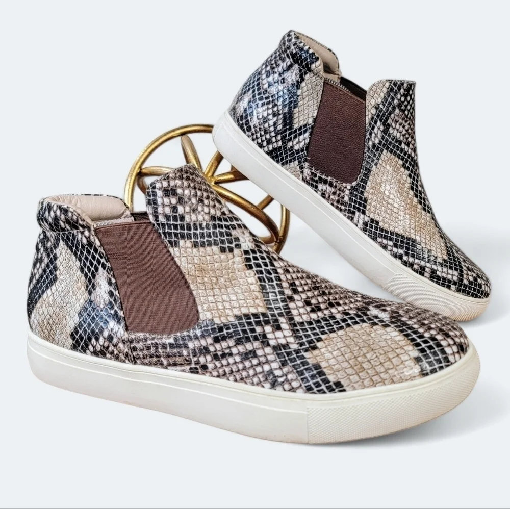 Coconuts by Matisse Snakeskin Print High Top Sneakers Chelsea Boots Size 7.5